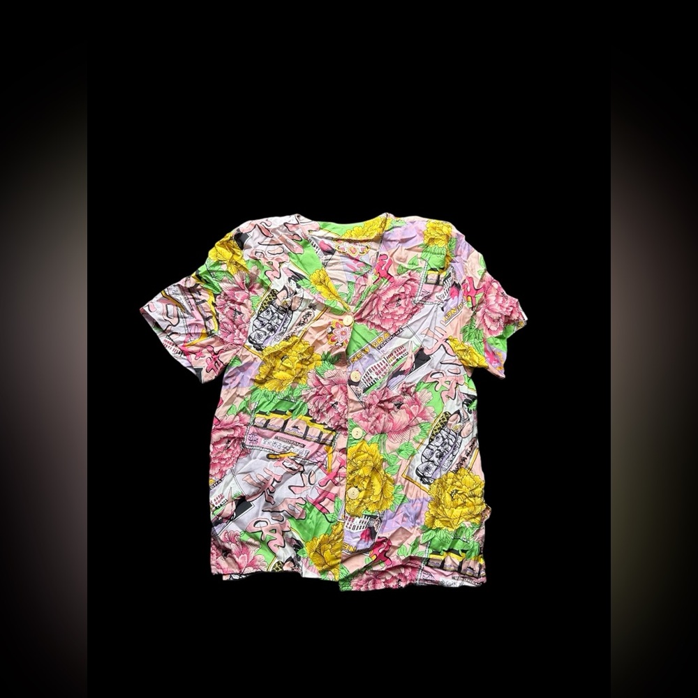 ✨Multicolored graphic Japanese button-up shirt✨
